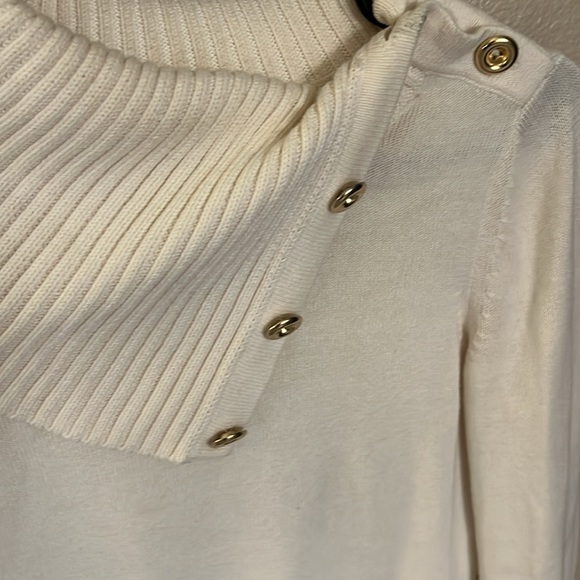Banana Republic Cream Button Neck Turtleneck Sweater XS - Picture 3 of 6